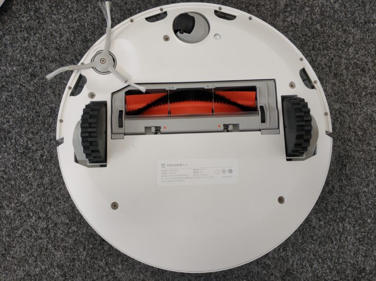 xiaomi-mi-robot-vacuum-1