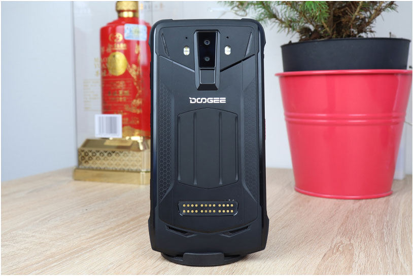 test-du-Doogee-S90